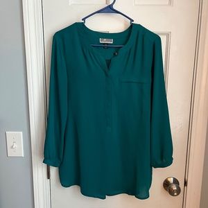 Perfect forest green blouse, Size PM, EUC!
